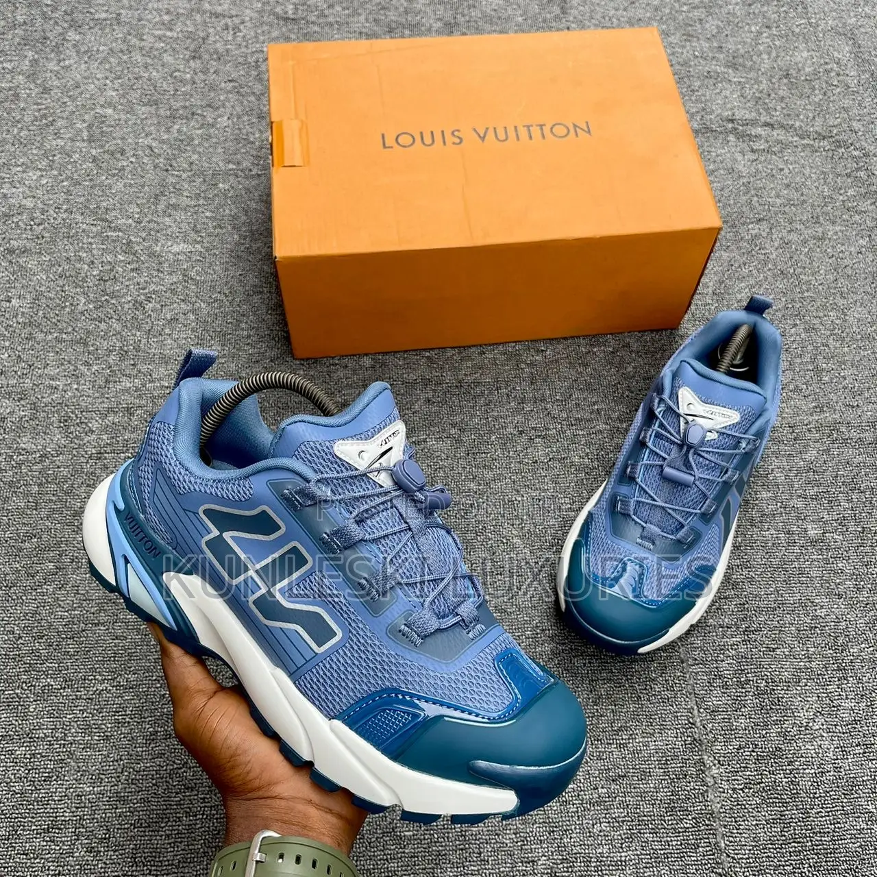 Original Louis Vuitton Runner Tatic Sneakers in 3 Colors