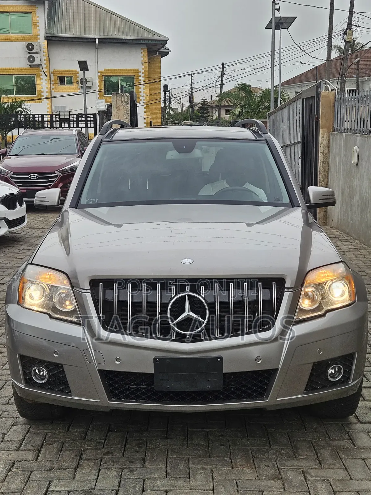 Mercedes-Benz GLK-Class 350 4MATIC 2010 Gold