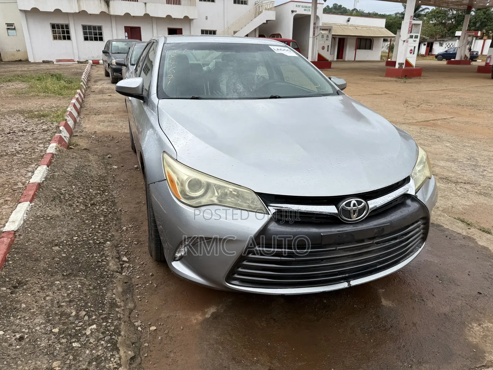 Toyota Camry 2015 Silver