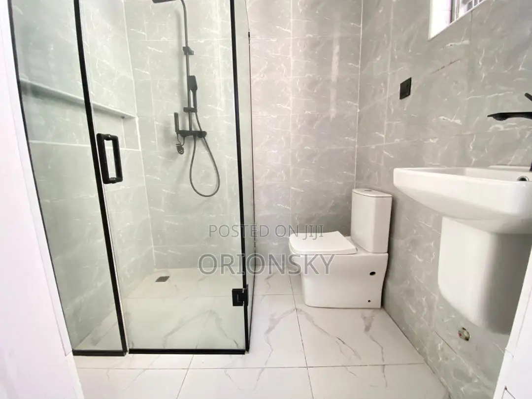 5bdrm Duplex in Orchid, Chevron for sale