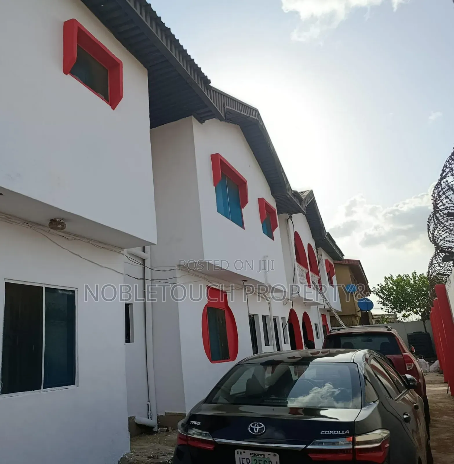3bdrm Block of Flats in Ijegun Ikotun Lagos for sale
