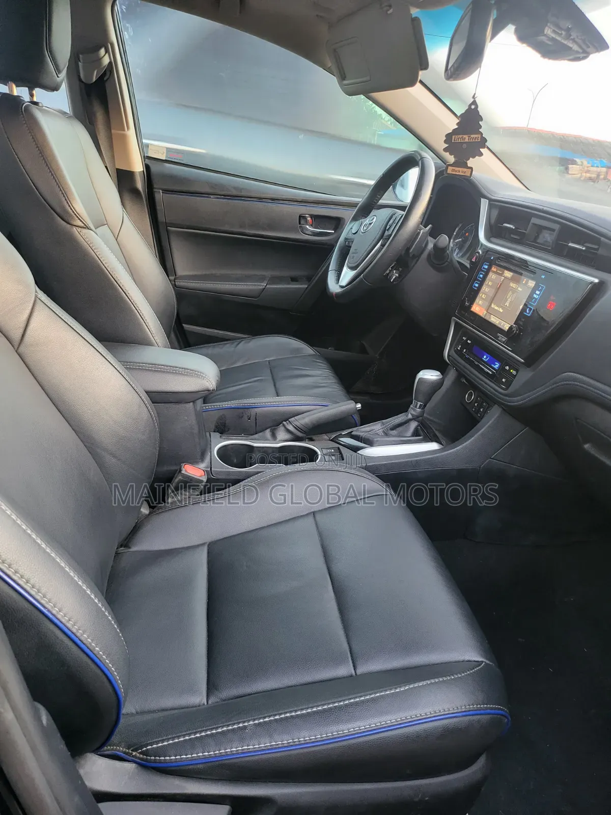 Toyota Corolla XSE (1.8L 4cyl 2A) 2018 Black