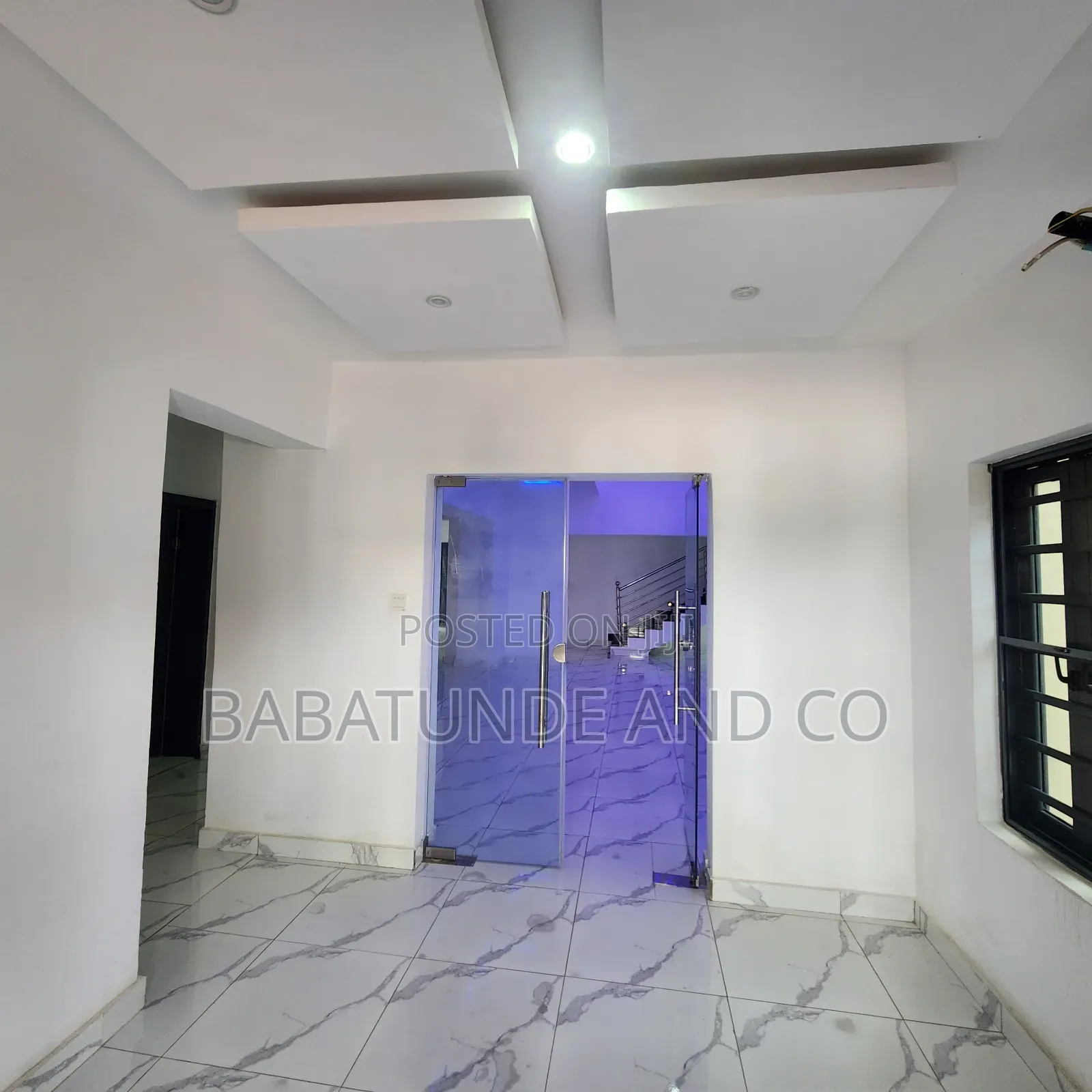5bdrm Duplex in Oluyole Extension for sale