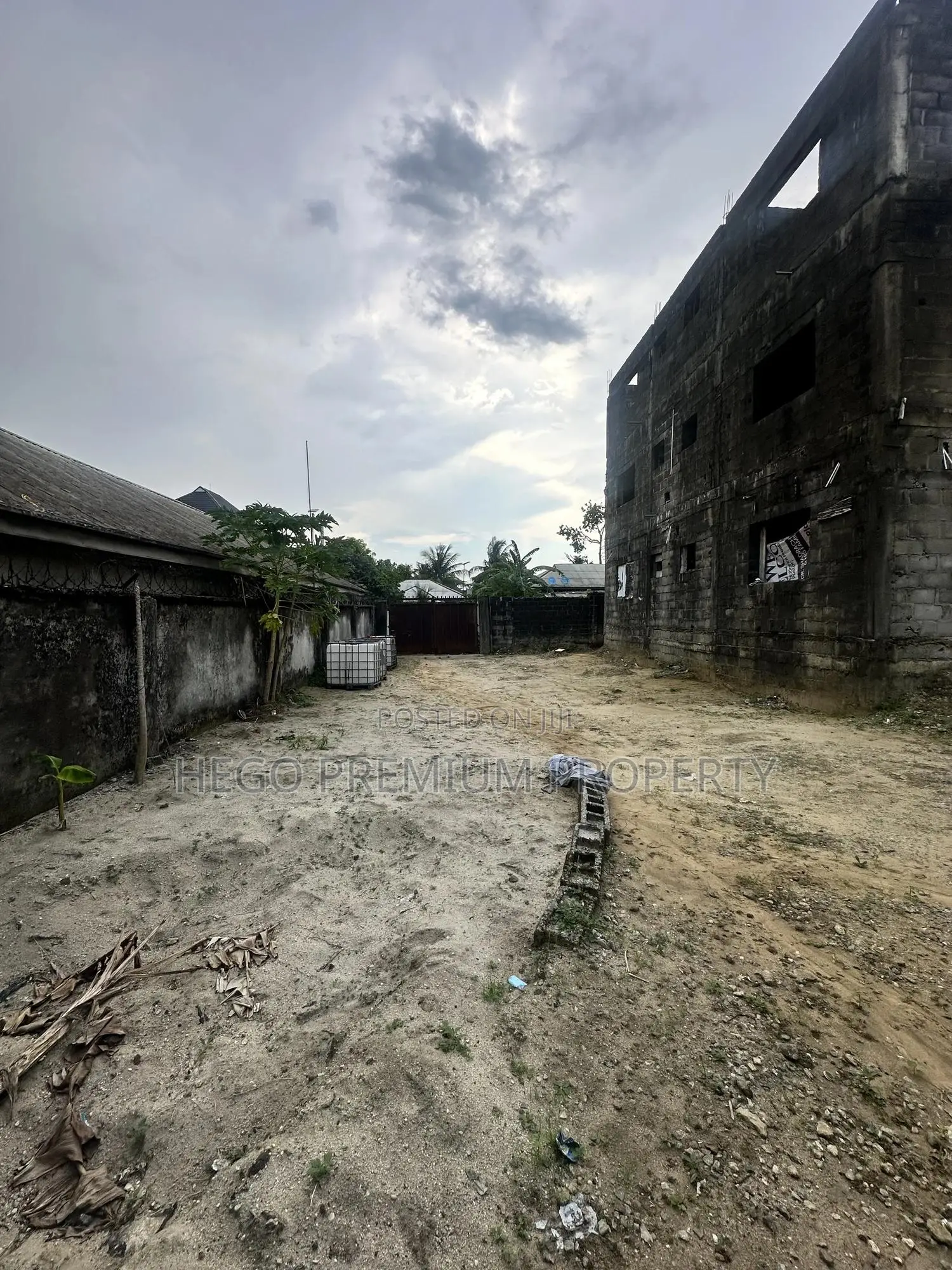 12-Units of Uncomplete 2-Bedroom Apartments for Sale in Port Harcourt