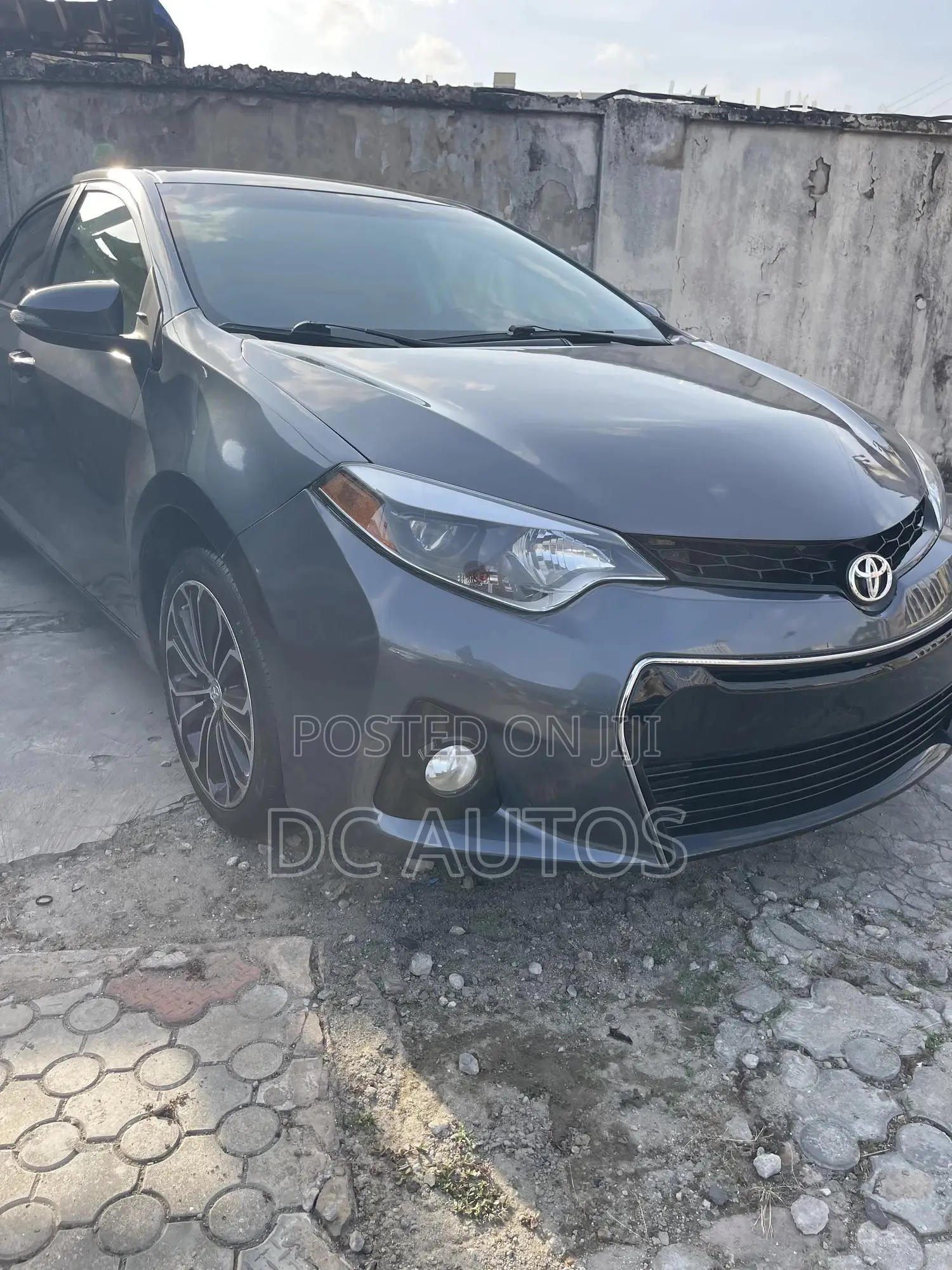 Toyota Corolla 2015 Gray