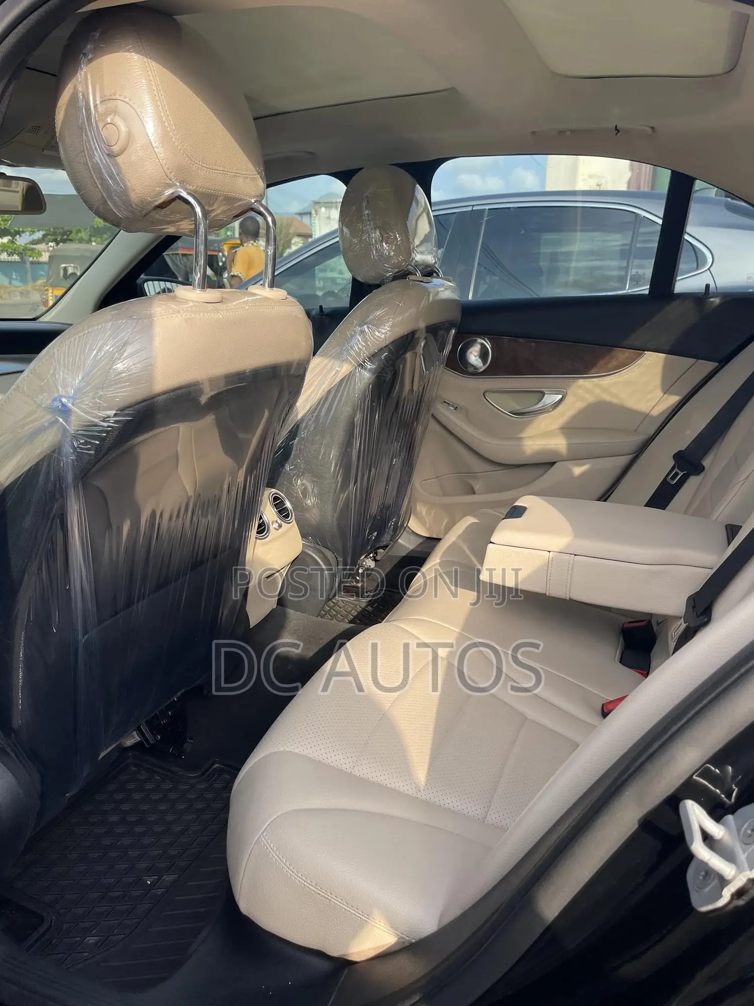 Mercedes-Benz C300 2015 Black