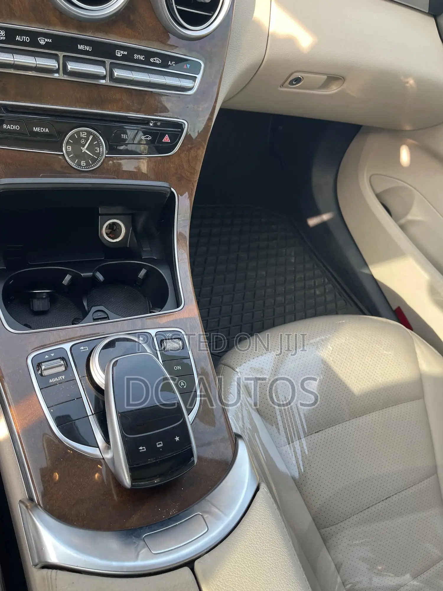 Mercedes-Benz C300 2015 Black