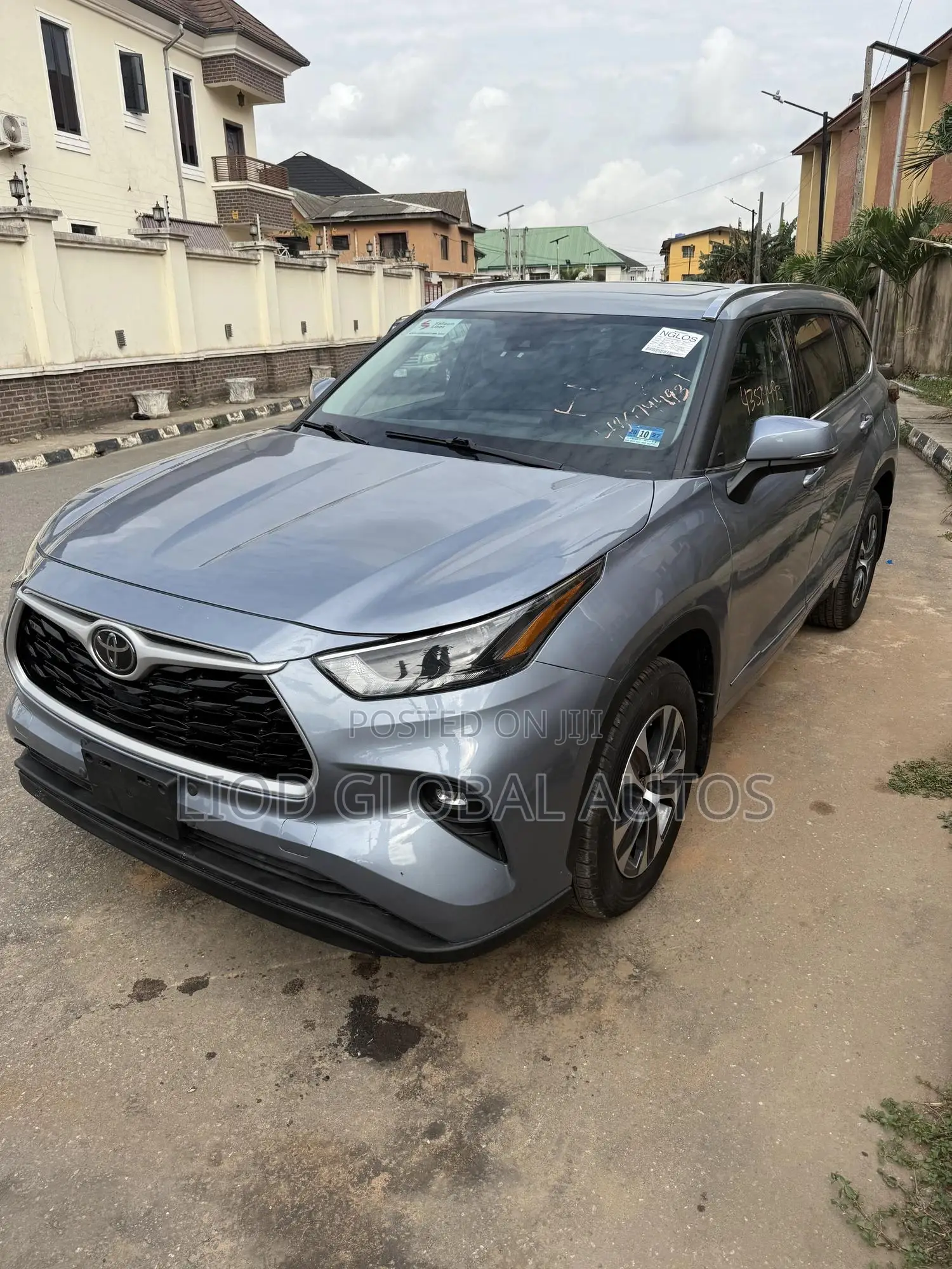 Toyota Highlander XLE AWD 2020 Silver