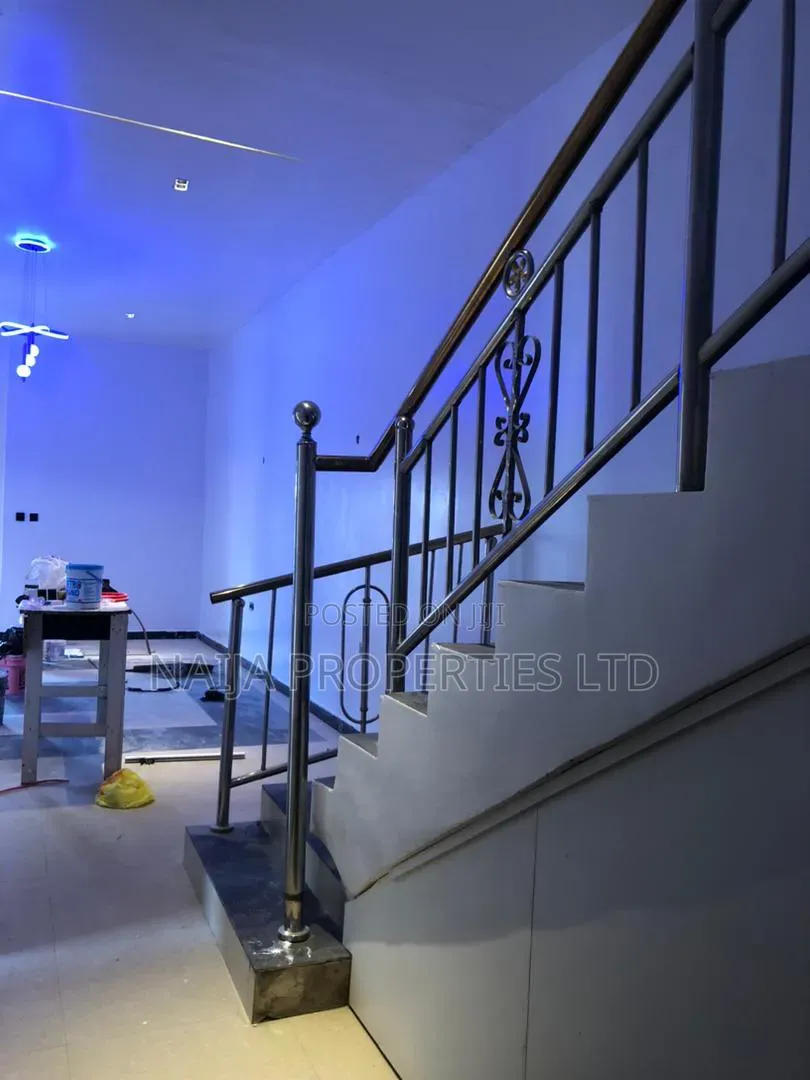 4bdrm Duplex in Osapa London for rent