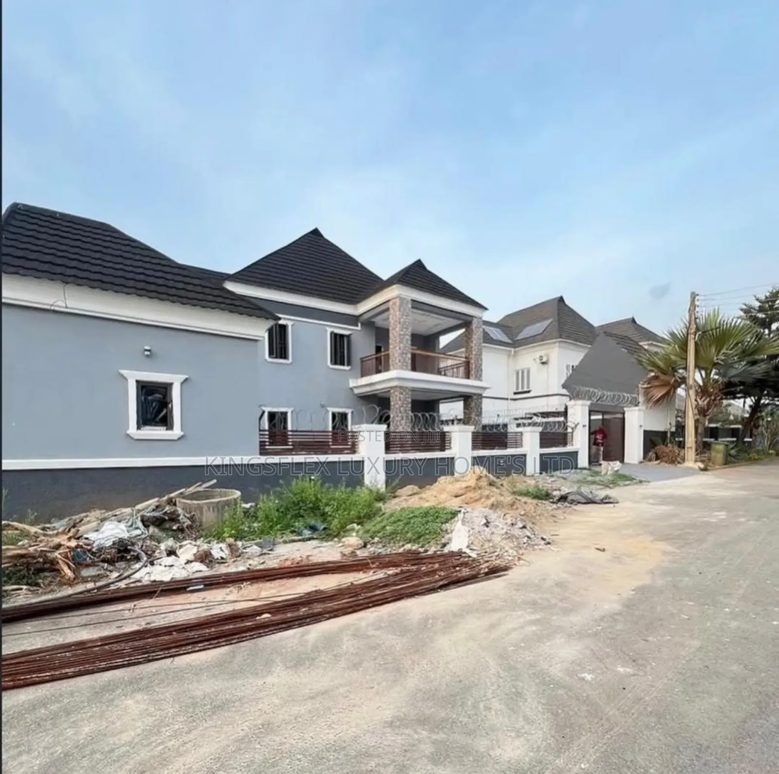 4bdrm Duplex in Supercell. Estate, Apo District for sale