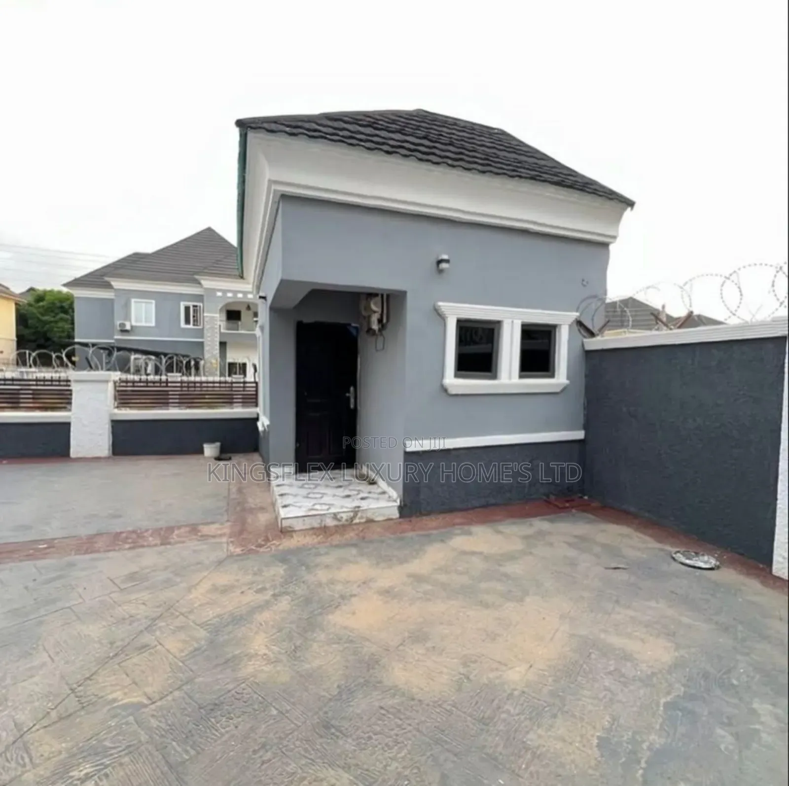 4bdrm Duplex in Supercell. Estate, Apo District for sale