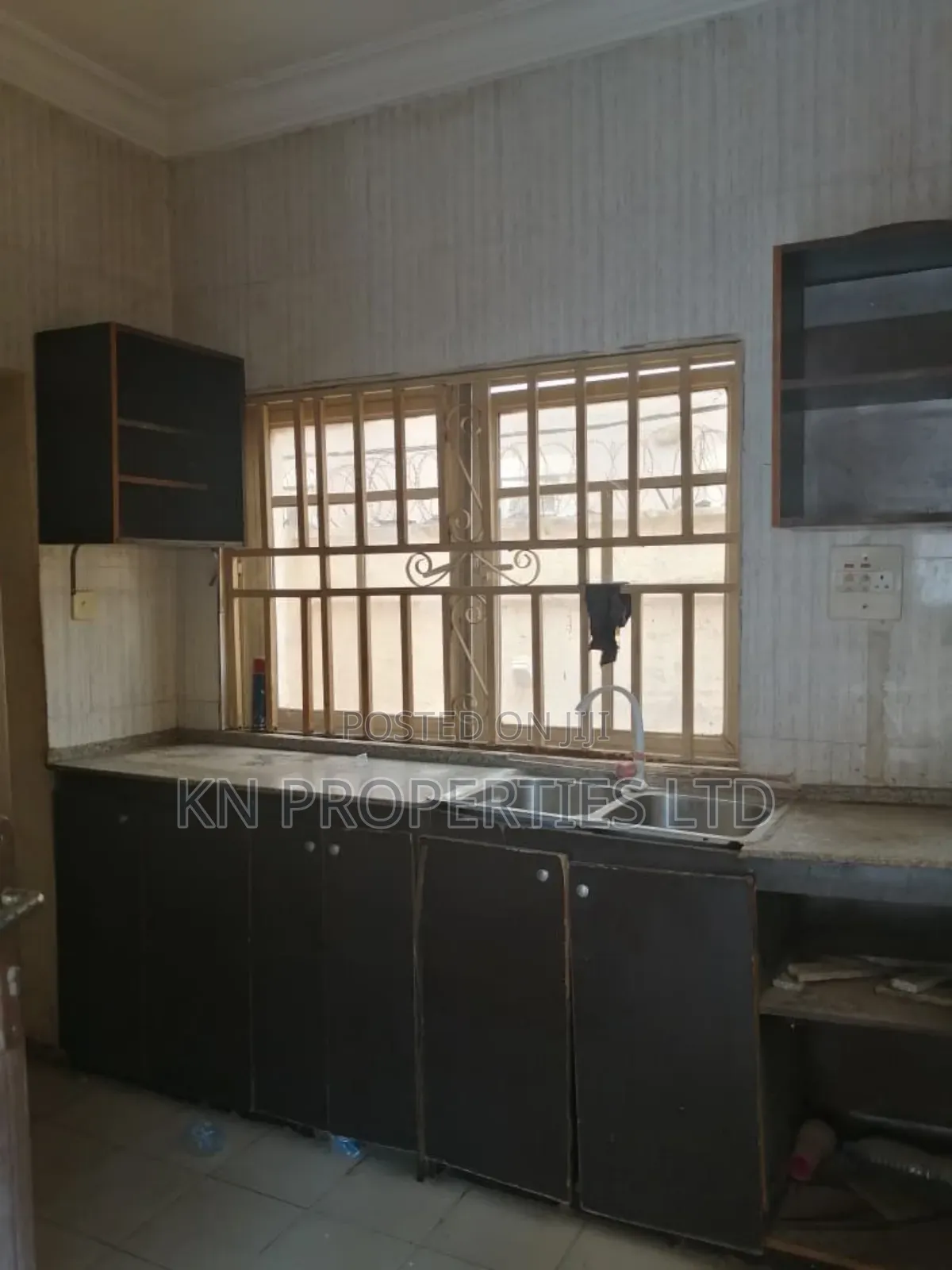 3bdrm Bungalow in Lubge, Lugbe District for rent