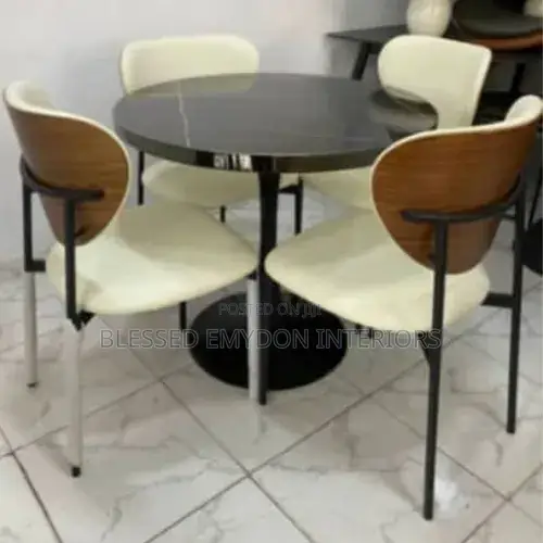 Modern Round Dining Table Set With 4 Chairs