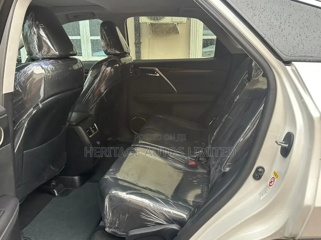 Lexus RX 350 FWD 2017 White