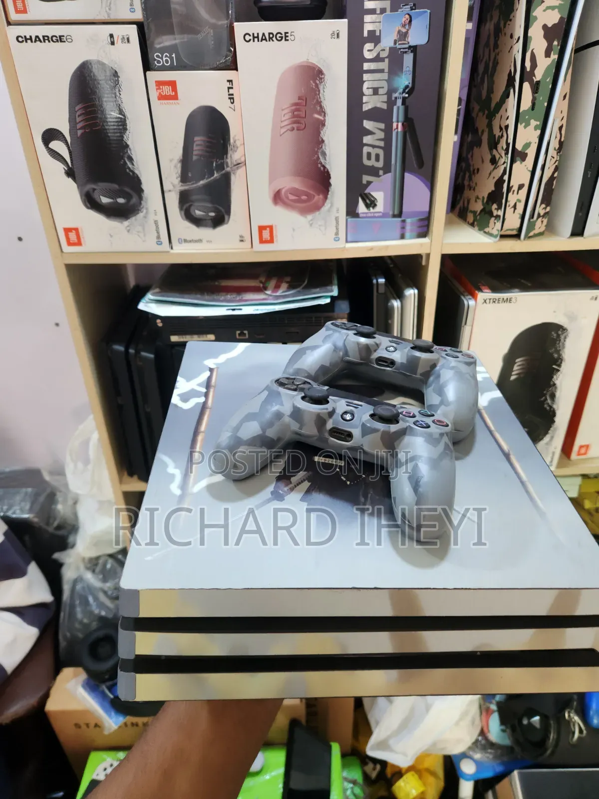 Neatly Used Ps4 Pro Plus Free Games