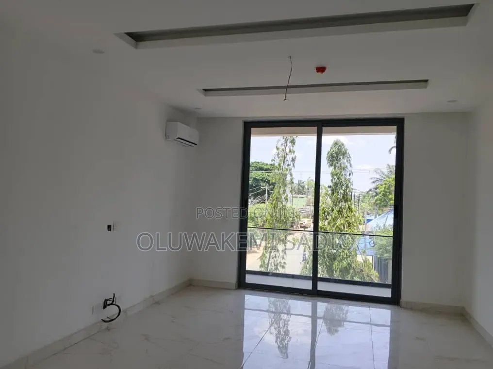 Furnished 3bdrm Apartment in Ikeja Gra for rent
