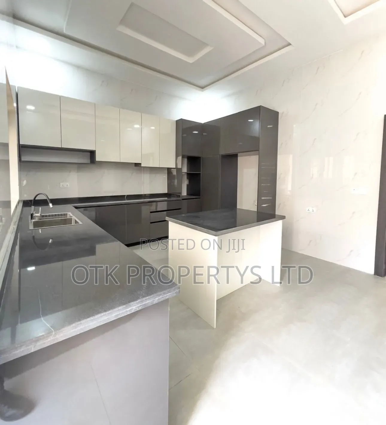 7bdrm Duplex in At Efab Metropolis, Life Camp for sale