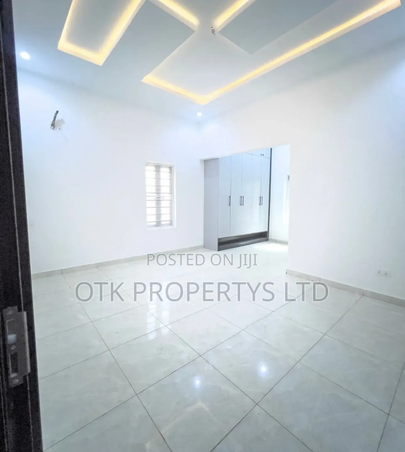 7bdrm Duplex in At Efab Metropolis, Life Camp for sale