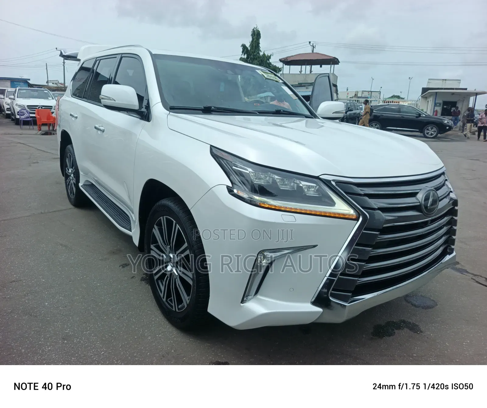 Lexus LX 2019 White