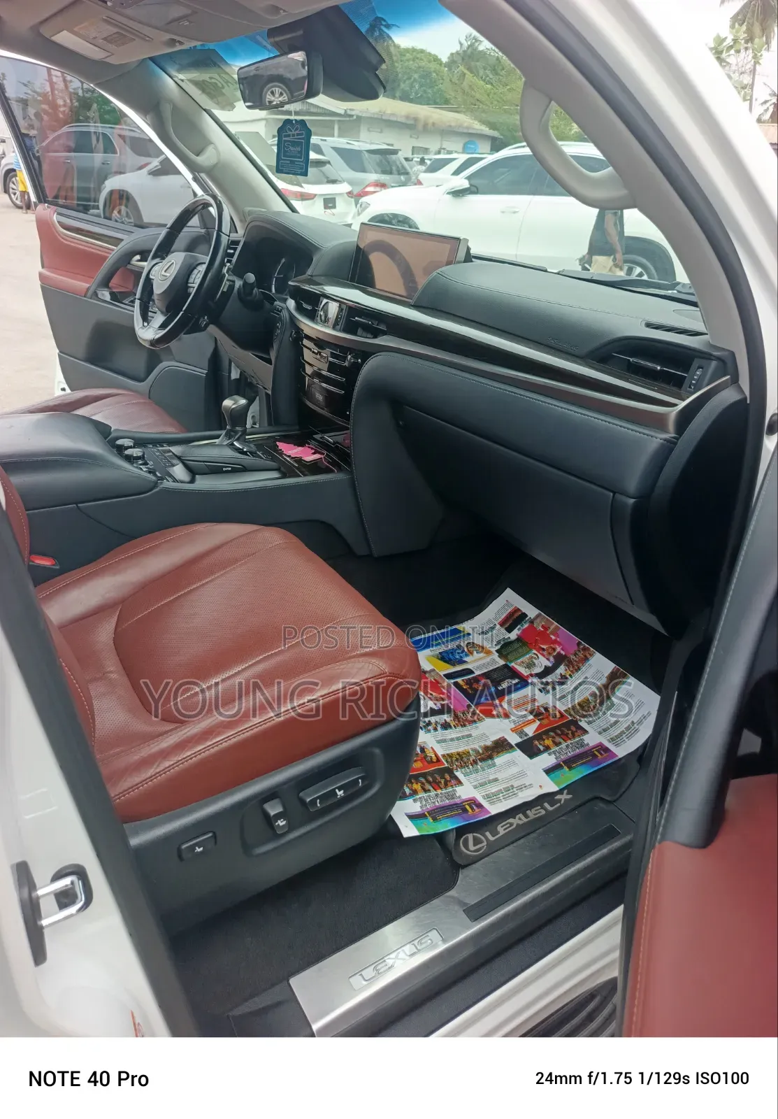 Lexus LX 2019 White