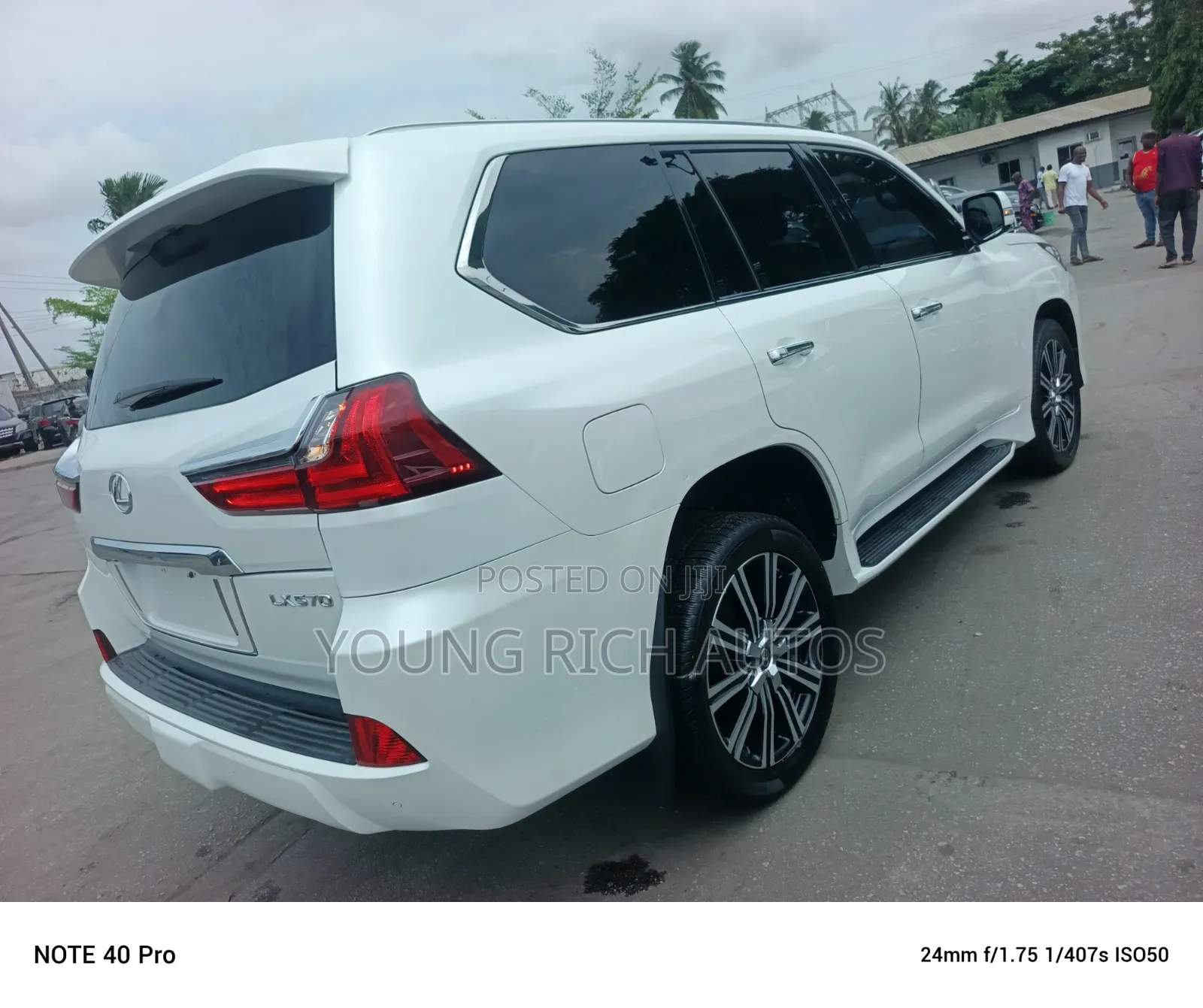 Lexus LX 2019 White