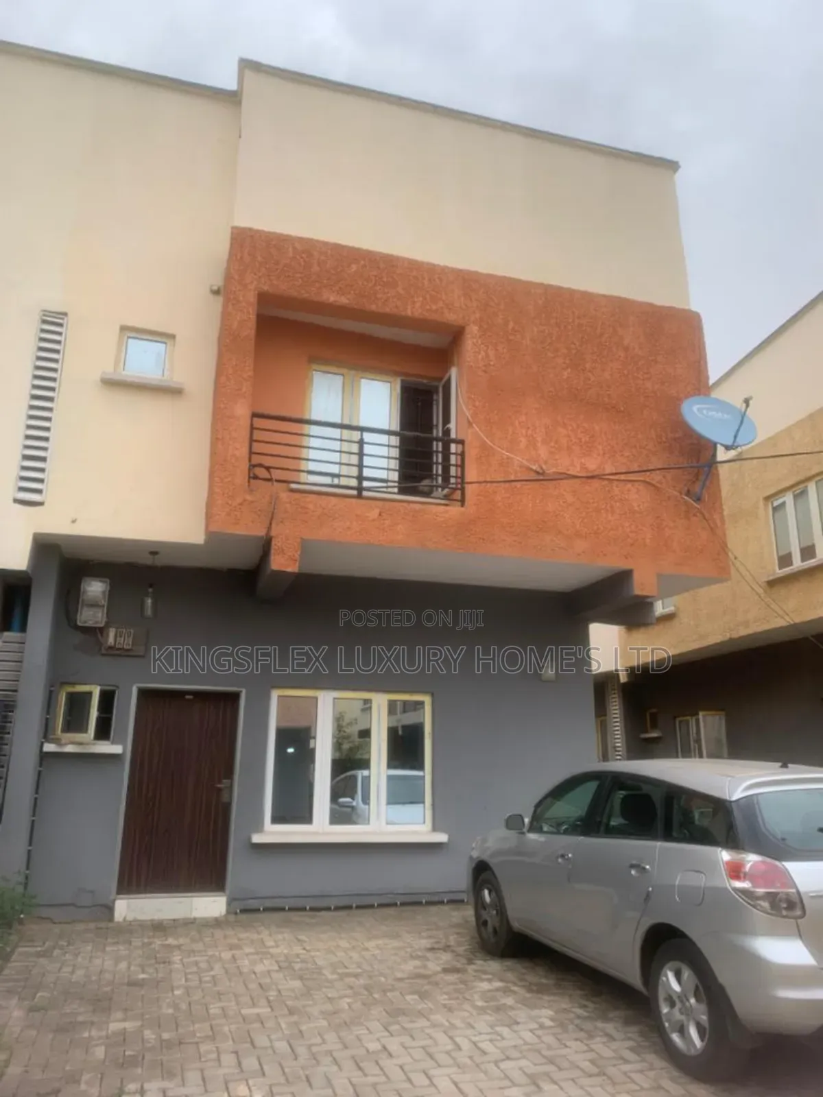 4bdrm Townhouse/Terrace in Estate, Life Camp for sale