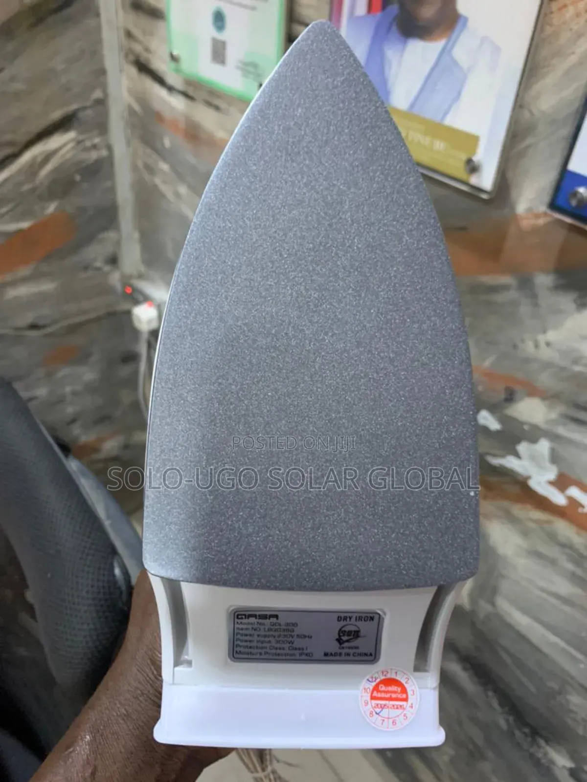 Ac/Dc Qasa 300watts Dry Iron
