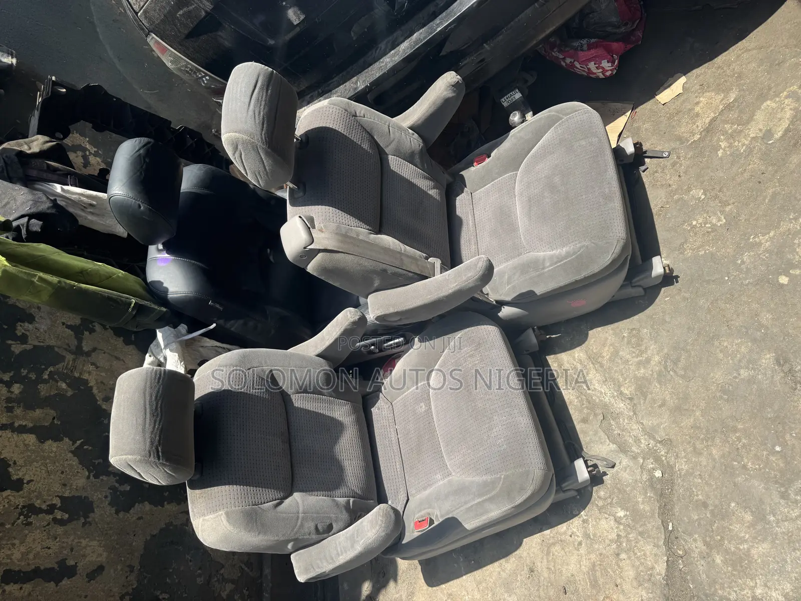 Two Center Seat Seinna 2005 to 2008 Model