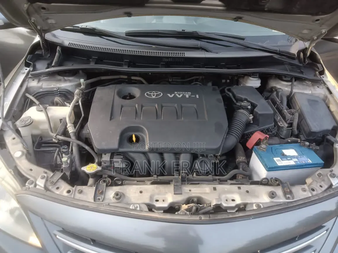 Toyota Corolla 2013 Gray