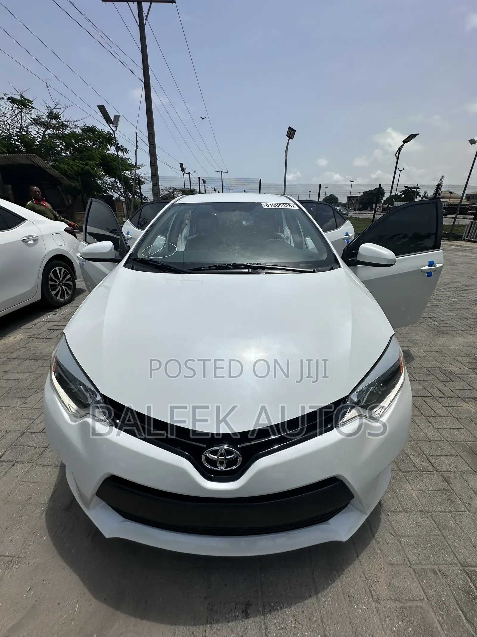 Toyota Corolla LE Eco 4dr Sedan (1.8L 4cyl CVT) 2014 White
