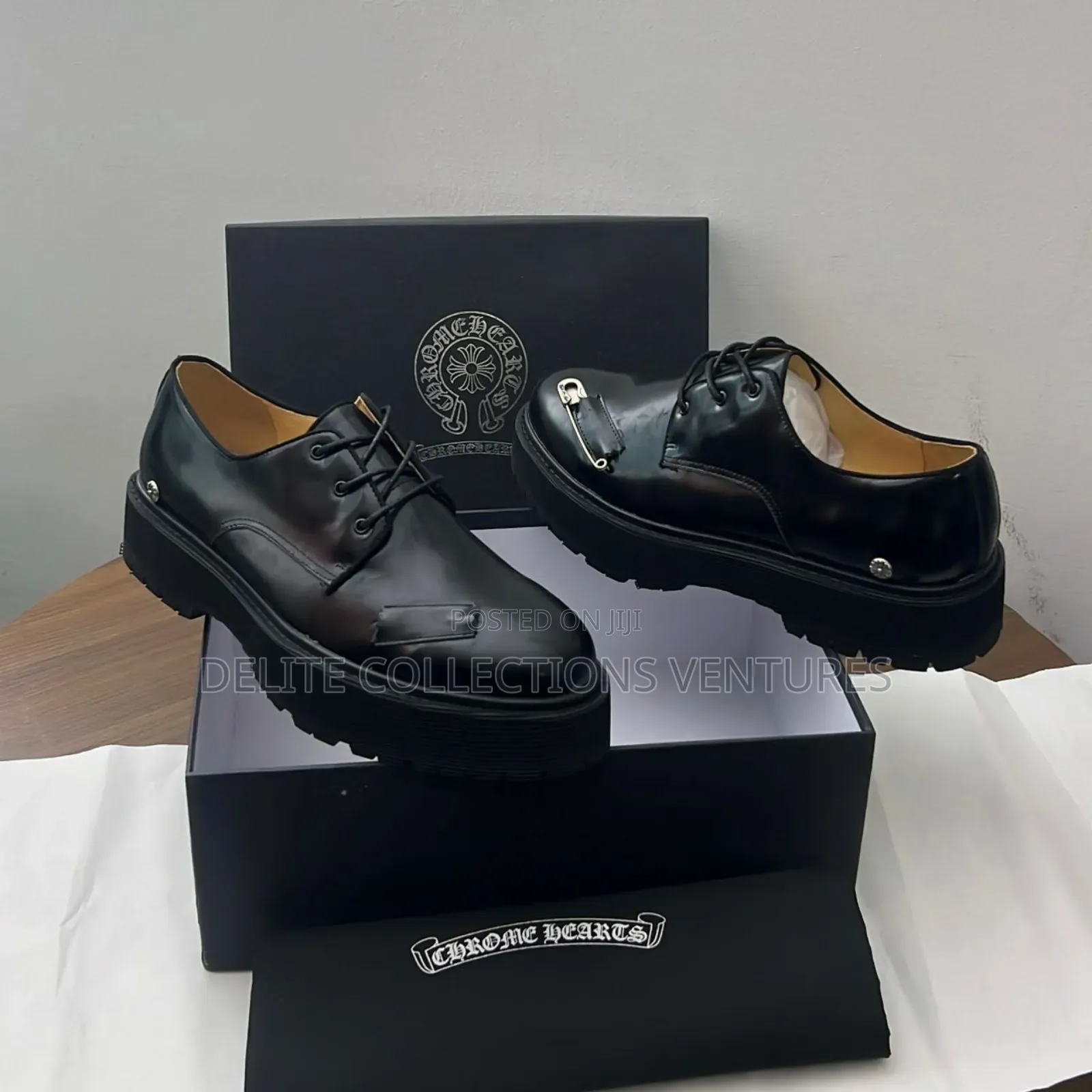 *Chrome Cooperates Lace Up Shoe for Men ”Available