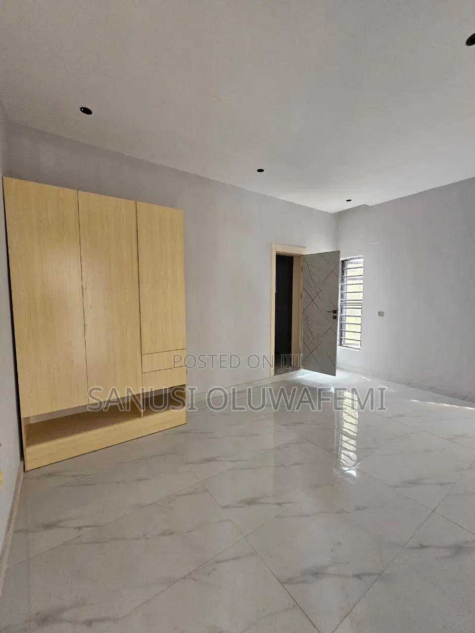 3bdrm Block of Flats in LSDPC Maryland Estate for sale