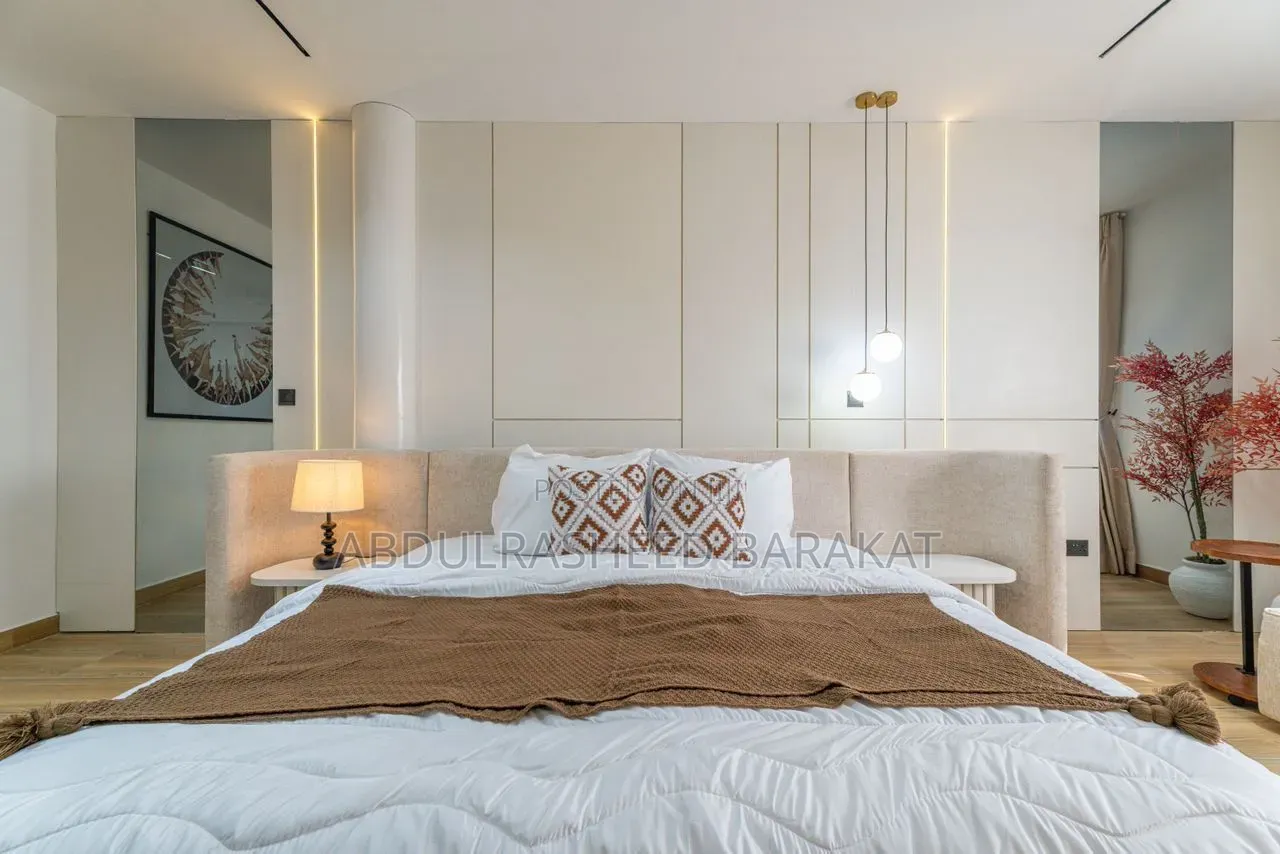 Luxury 4bedroom Smart Home With Pool, Gym, Board Games and Ps5
