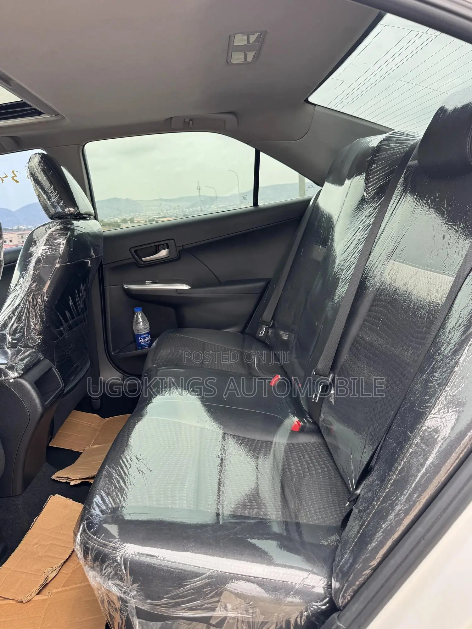 Toyota Camry SE 4dr Sedan (2.5L 4cyl 6A) 2013 White