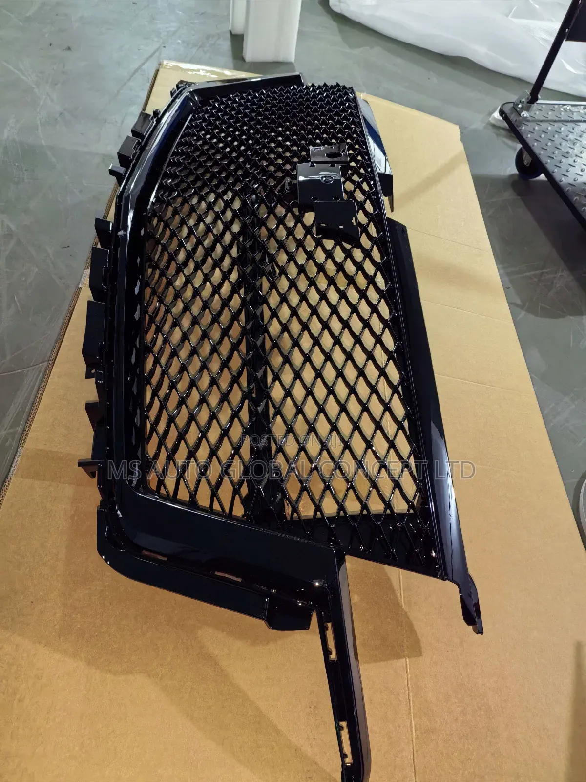 Cadillac Escalade 2022 Front Grille