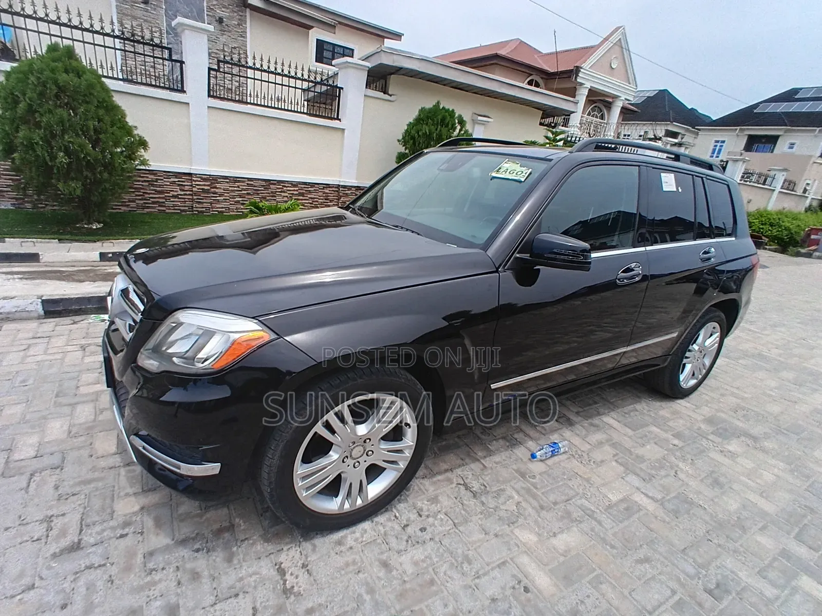 Mercedes-Benz GLK-Class Base GLK 350 4dr AWD 4MATIC (3.5L 6cyl 7A) 2015
