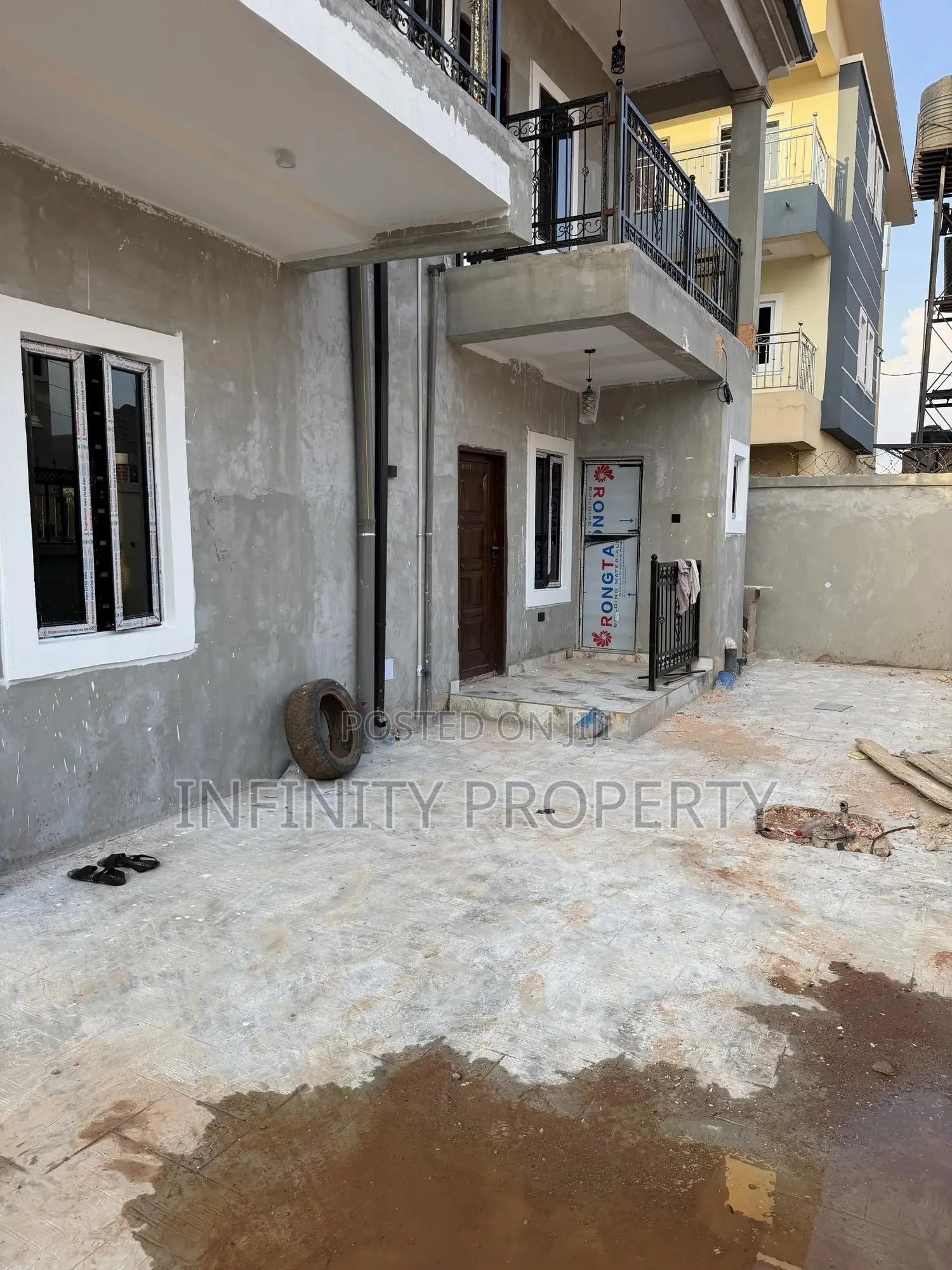 3bdrm Block of Flats in Pz, Benin City for rent