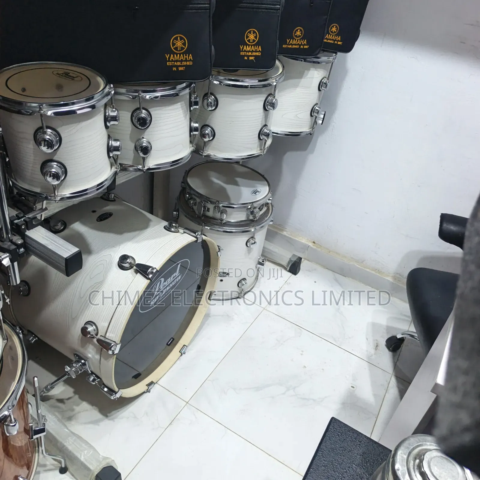 7 Piece Pearl Drum Set