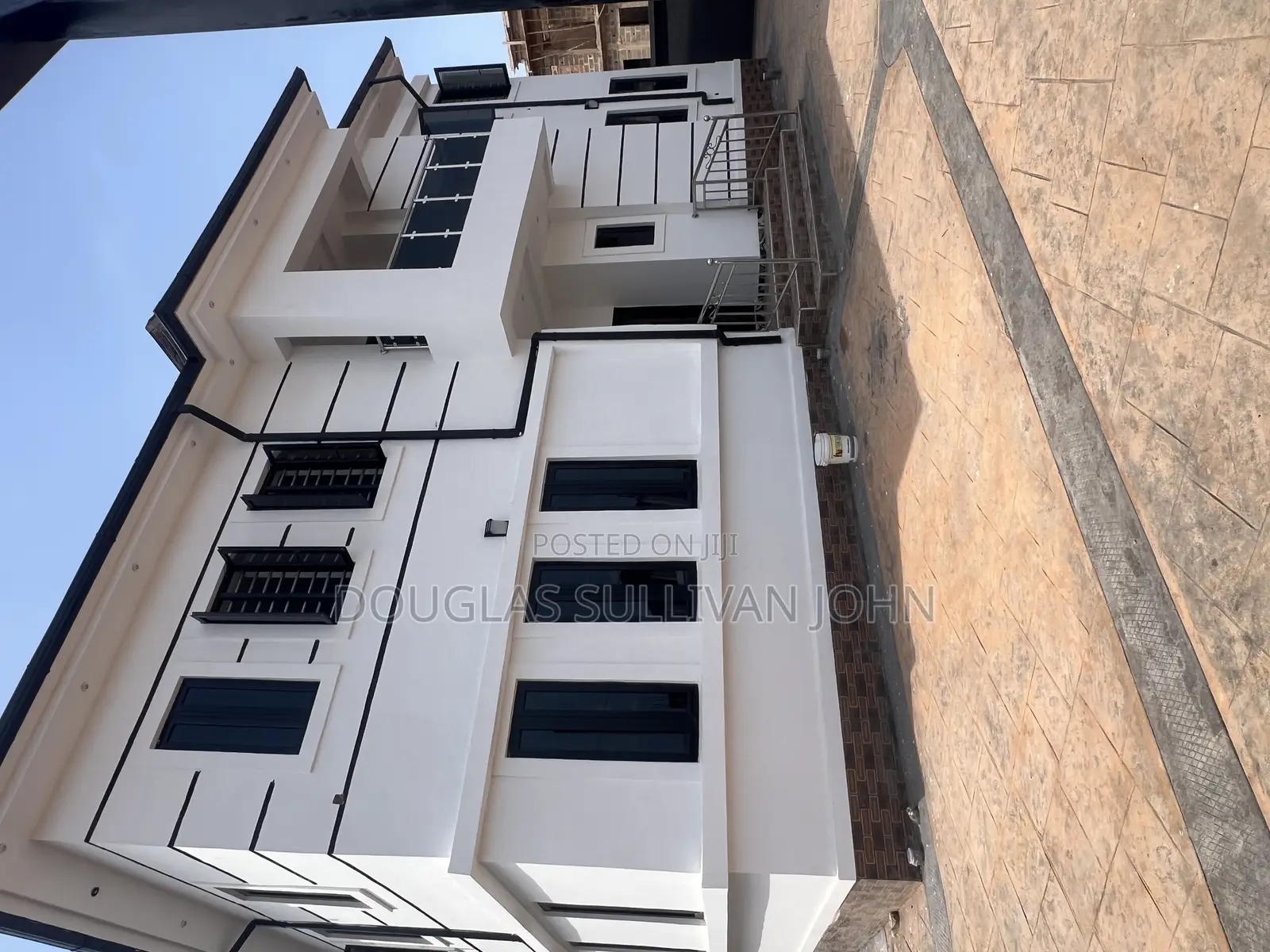 6bdrm Duplex in Heliu Estate, Enugu for sale