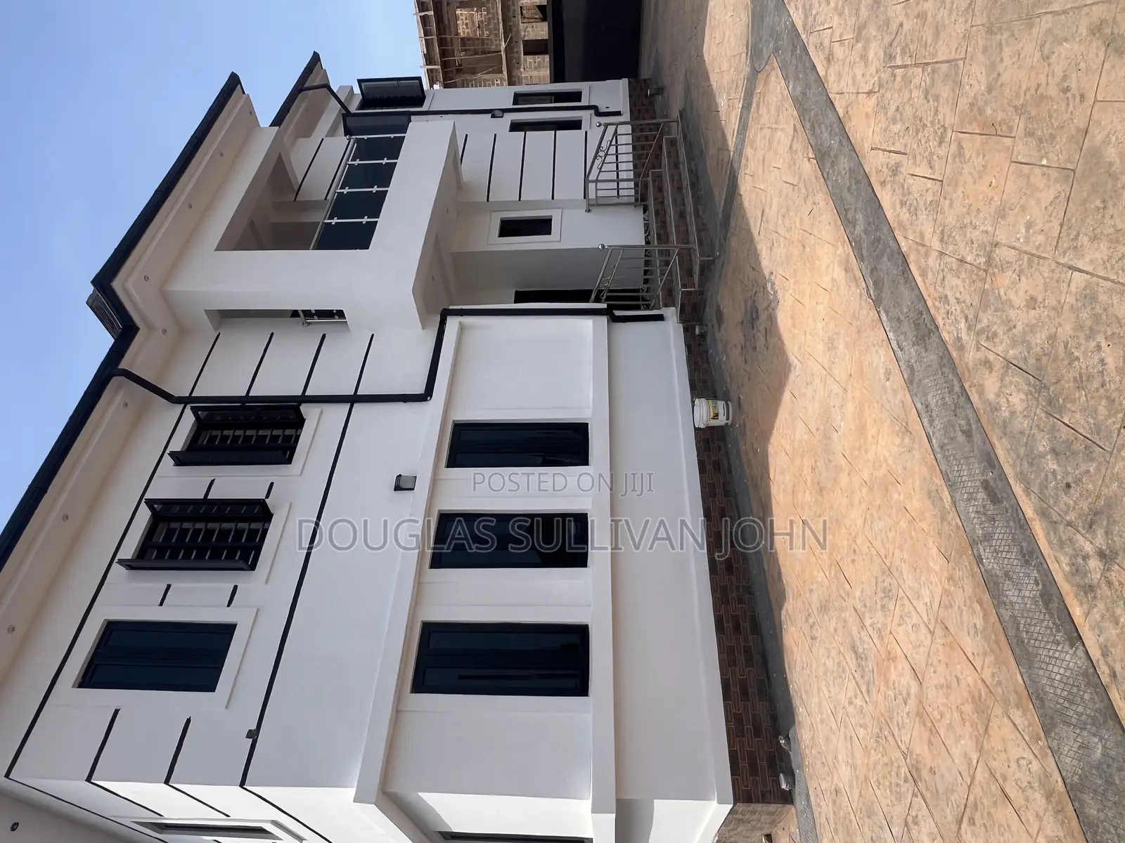6bdrm Duplex in Heliu Estate, Enugu for sale