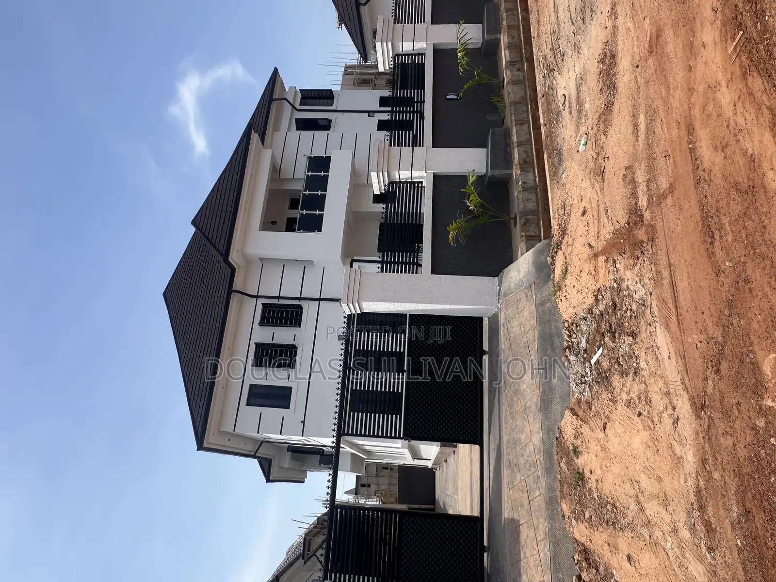 6bdrm Duplex in Heliu Estate, Enugu for sale