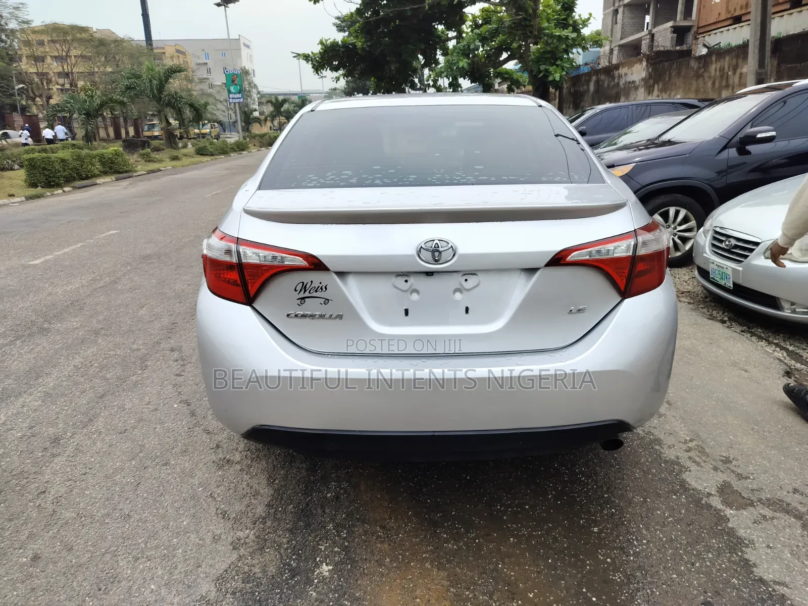 Toyota Corolla LE 4dr Sedan (1.8L 4cyl CVT) 2015 Silver