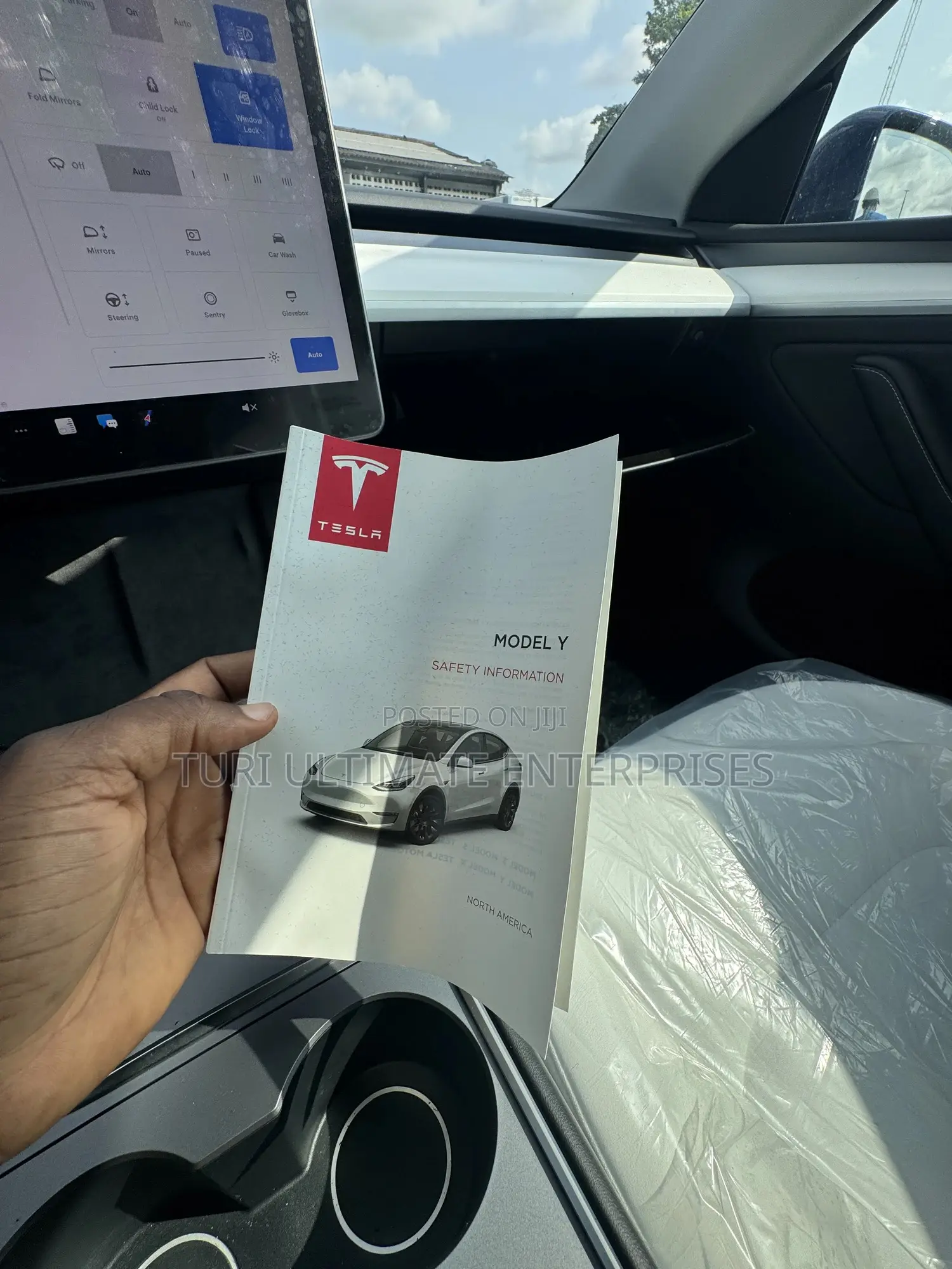 New Tesla Model Y Performance AWD 2024 Blue