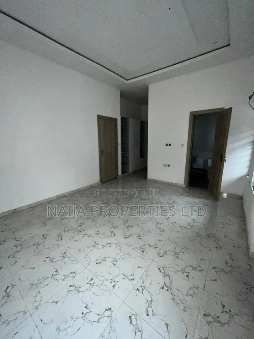 4bdrm Townhouse / Terrace in Orchid, Ikota for rent