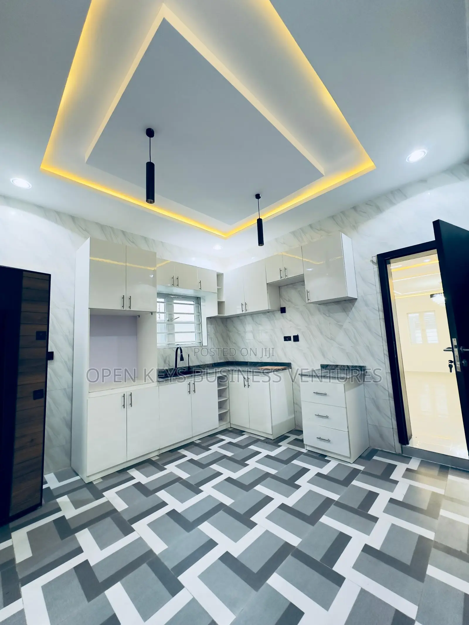 Furnished 5bdrm Duplex in Dss Quarters Estate, Idishin for sale