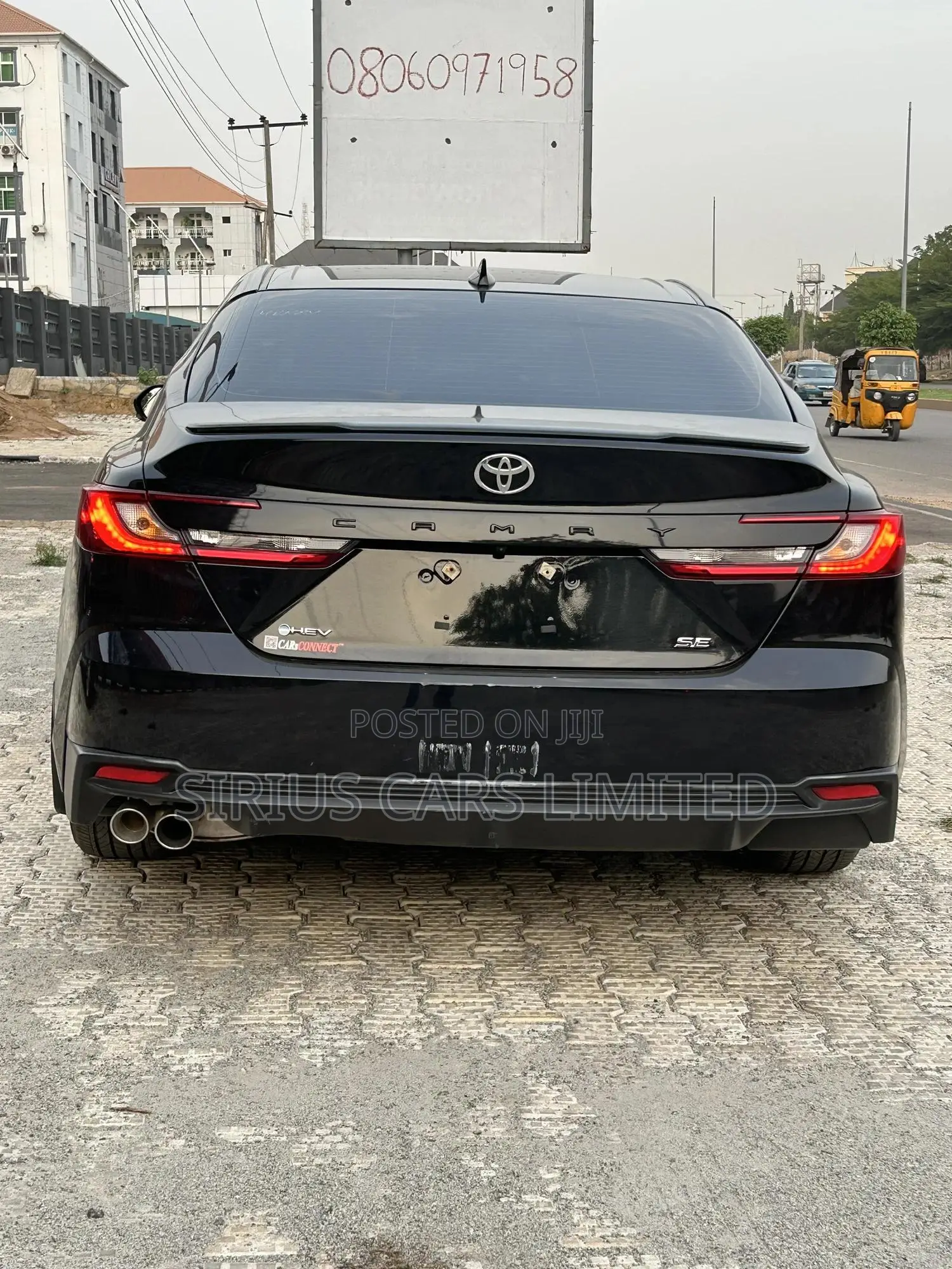Toyota Camry SE 2025 Black