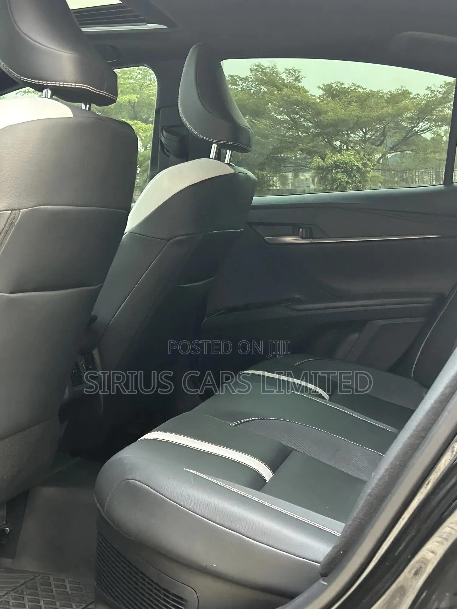 Toyota Camry SE 2025 Black