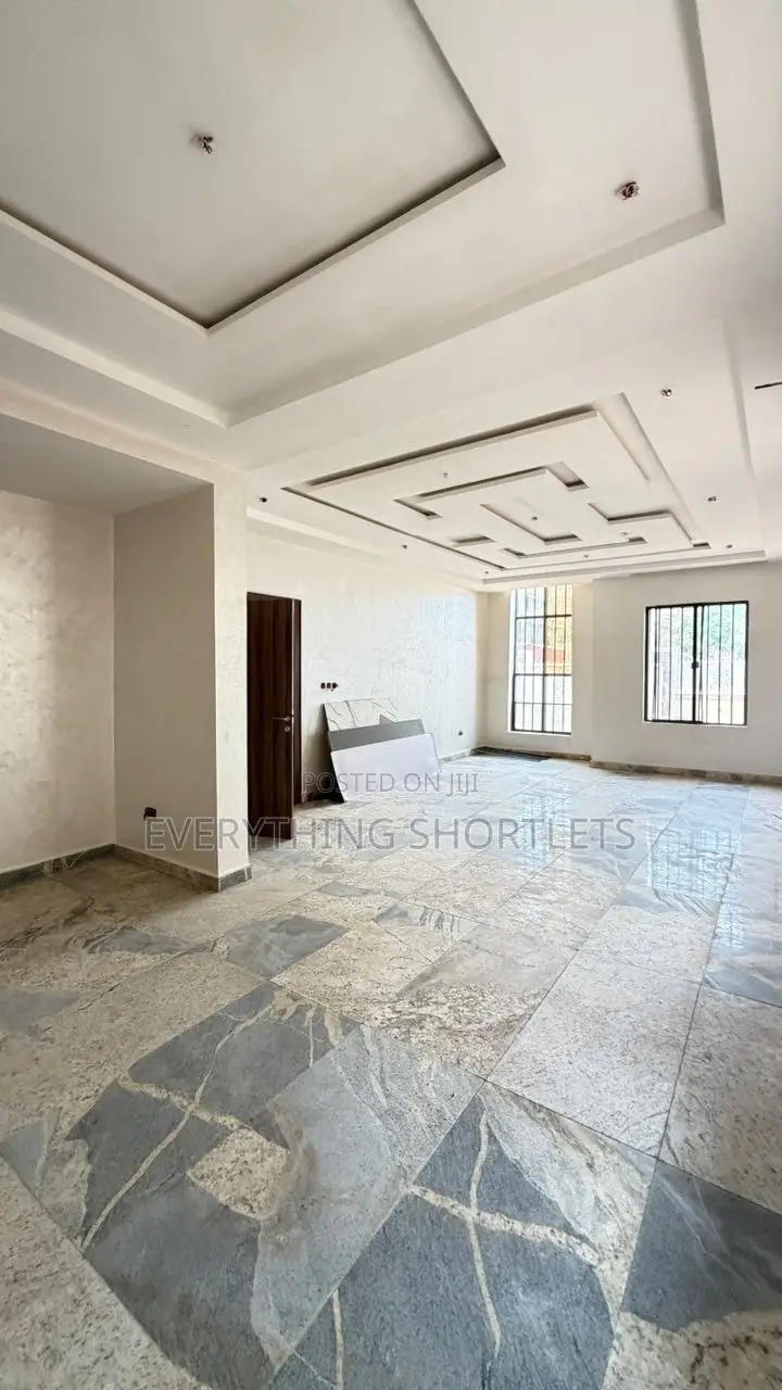 5bdrm Duplex in Apo Resettlement for sale