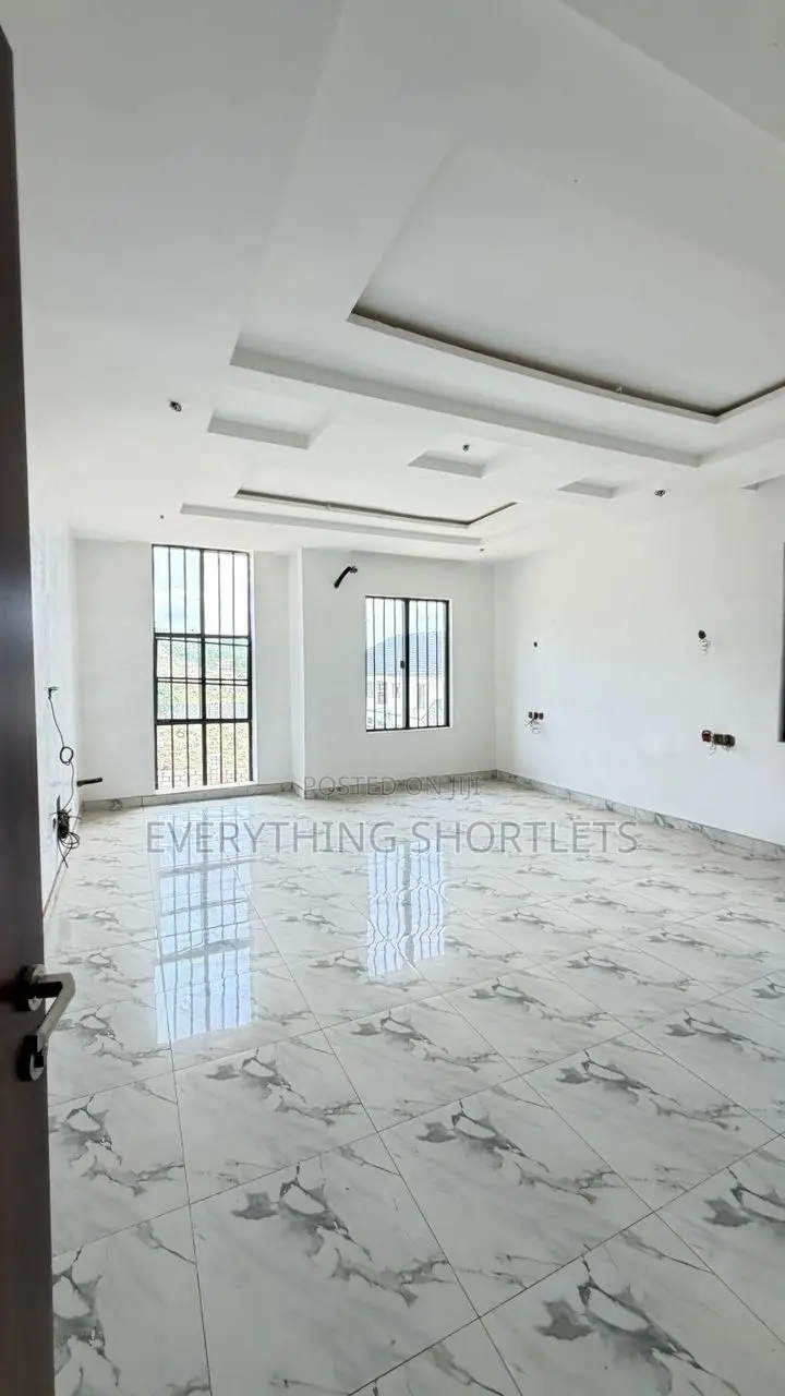 5bdrm Duplex in Apo Resettlement for sale