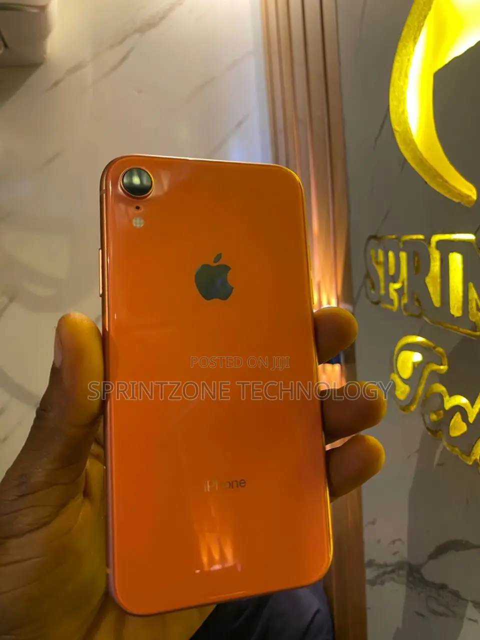 Apple iPhone XR 64 GB Orange